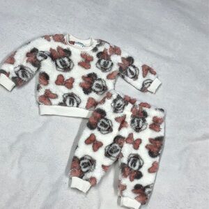 Disney Baby Like New Fuzzy Minnie Mouse 2pc Outfit 0-3M